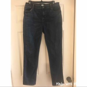 Size 12 Old Navy Curvy Straight Jeans